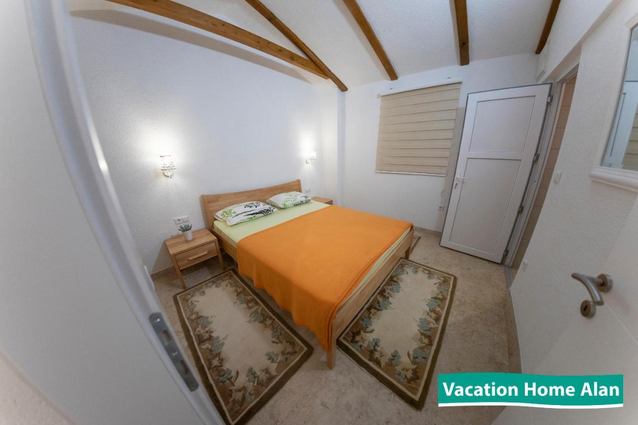 Vacation Home Alan 2 Kulen Vakuf Bagian luar foto