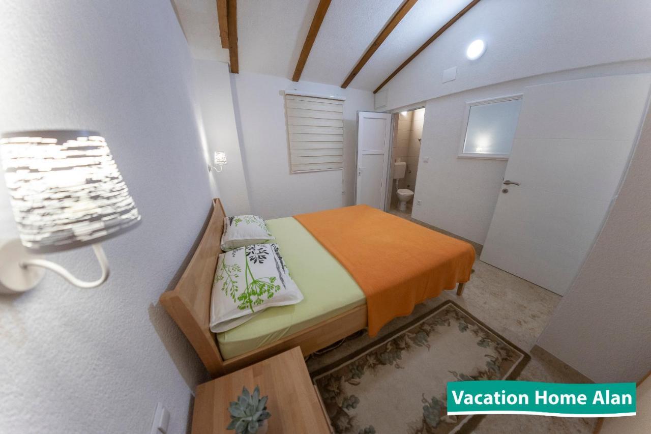 Vacation Home Alan 2 Kulen Vakuf Bagian luar foto