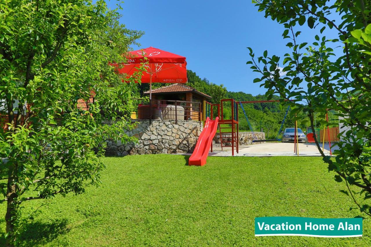 Vacation Home Alan 2 Kulen Vakuf Bagian luar foto