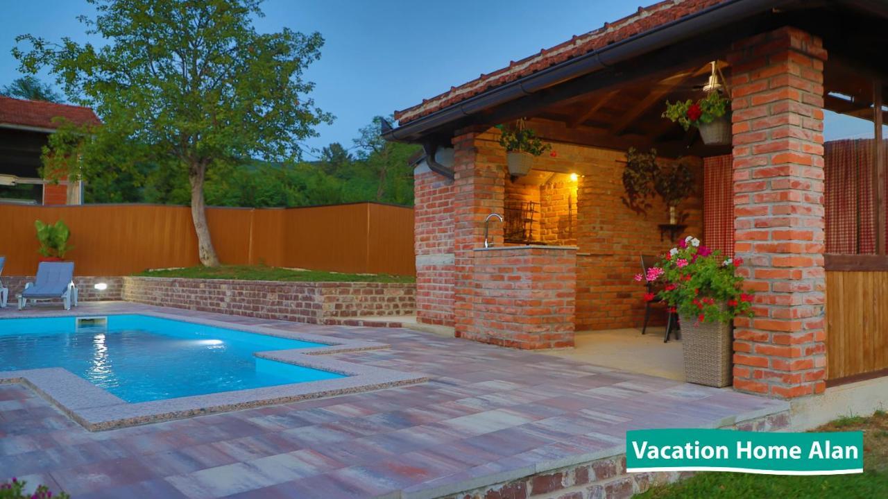 Vacation Home Alan 2 Kulen Vakuf Bagian luar foto