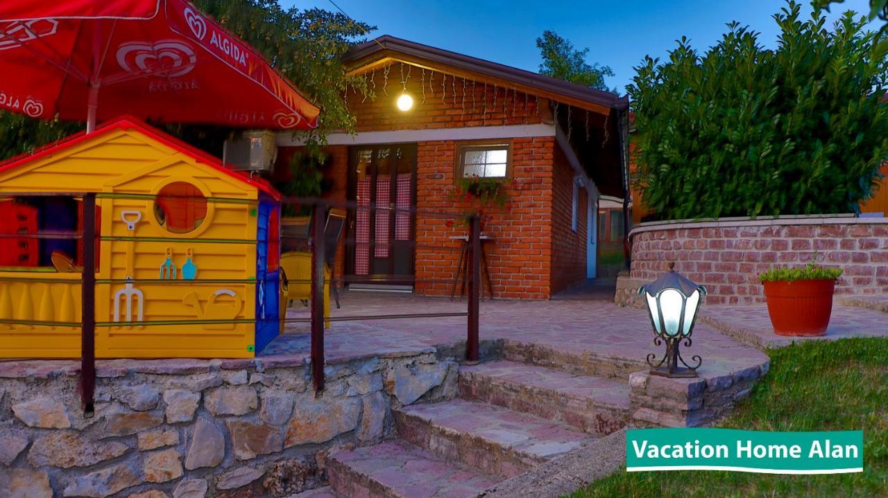 Vacation Home Alan 2 Kulen Vakuf Bagian luar foto
