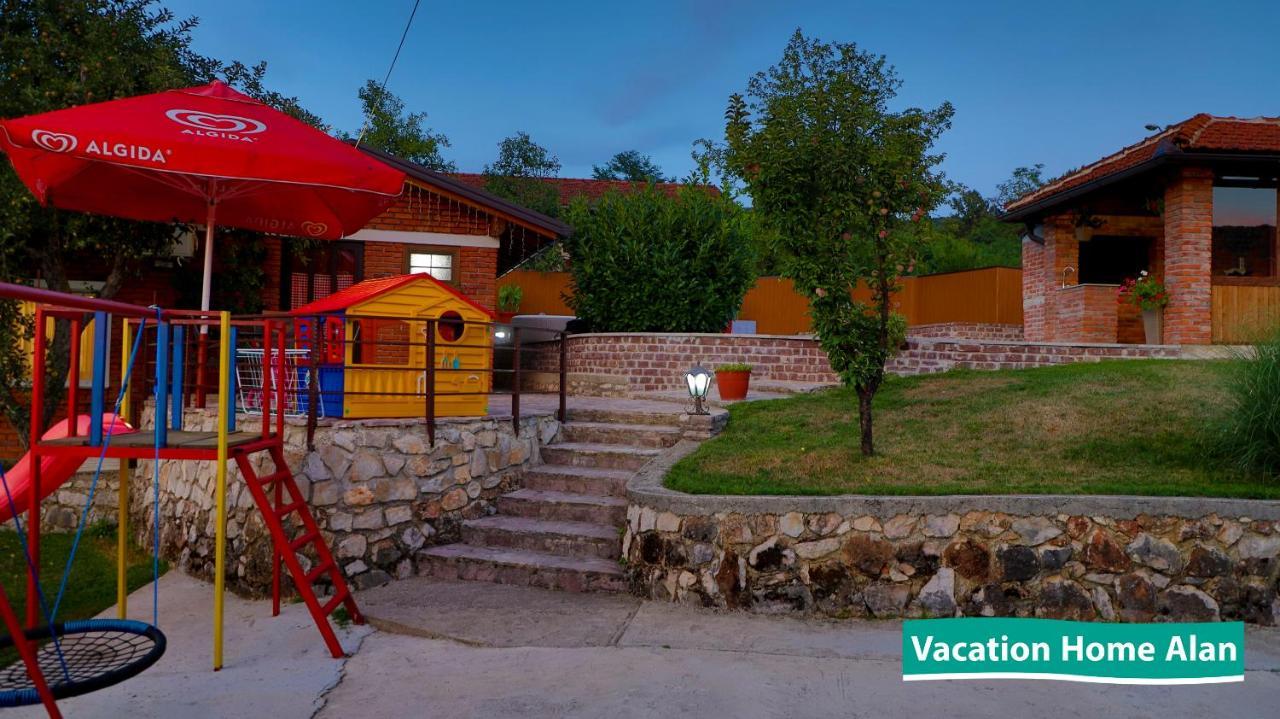 Vacation Home Alan 2 Kulen Vakuf Bagian luar foto