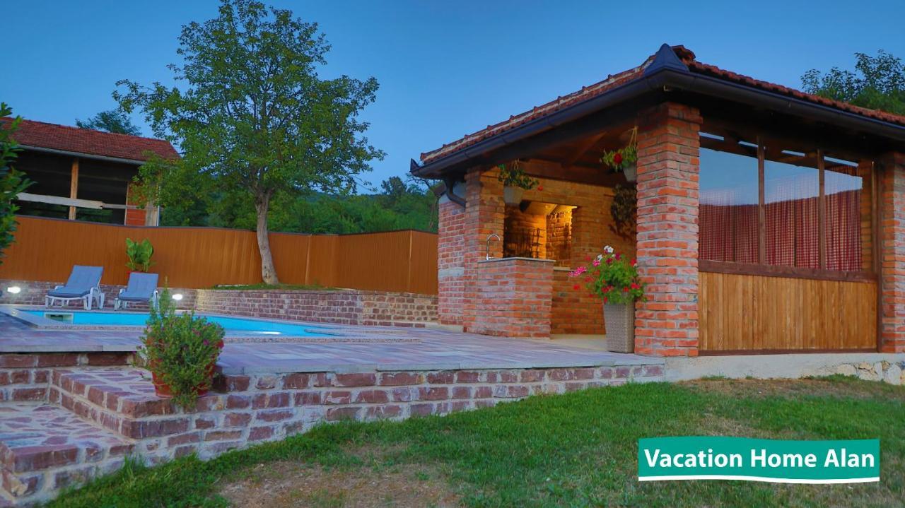 Vacation Home Alan 2 Kulen Vakuf Bagian luar foto