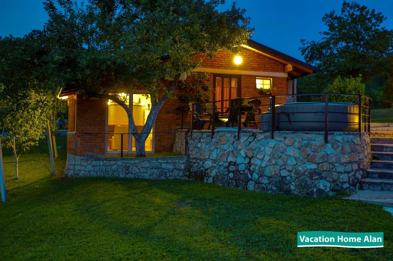 Vacation Home Alan 2 Kulen Vakuf Bagian luar foto