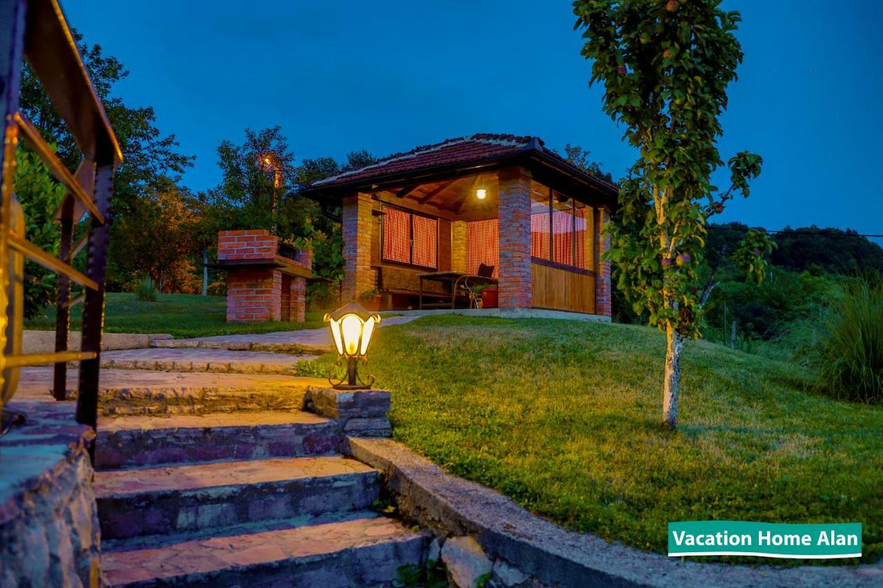 Vacation Home Alan 2 Kulen Vakuf Bagian luar foto
